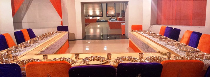 718/The Executive Club - New Delhi 02.jpg